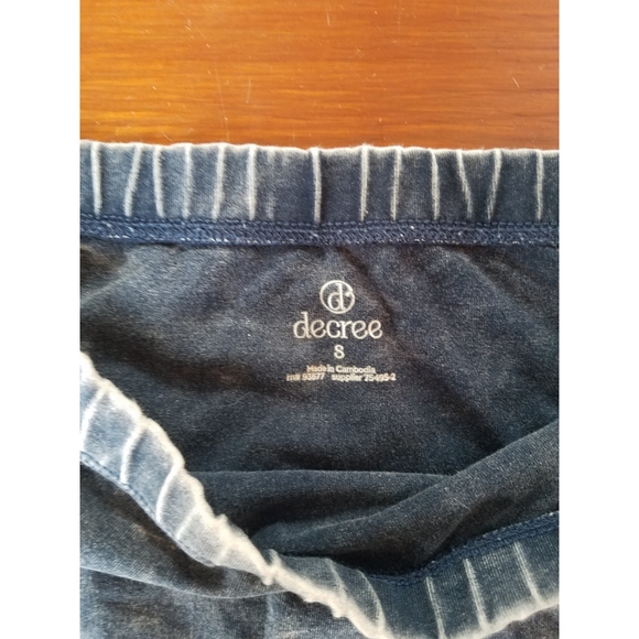 Skirt - Picture 3 of 3